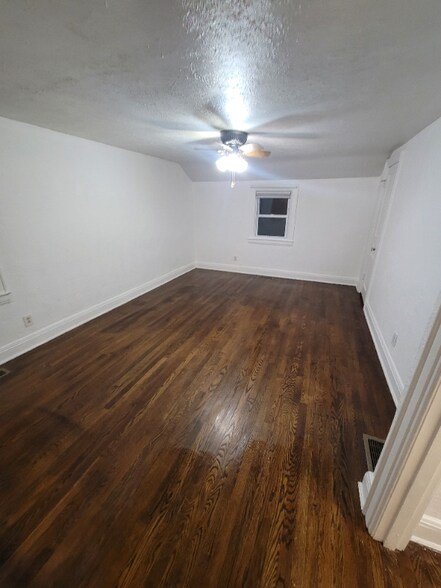 Building Photo - 23 Lance Dr