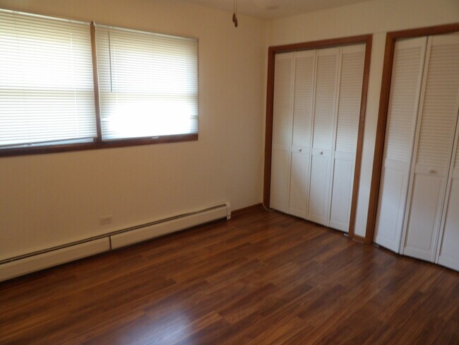 Building Photo - 4601 Forest Ave