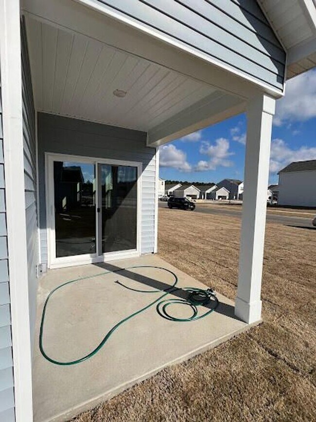 Building Photo - 3 Bedroom in Pender Woods, Cane Bay
