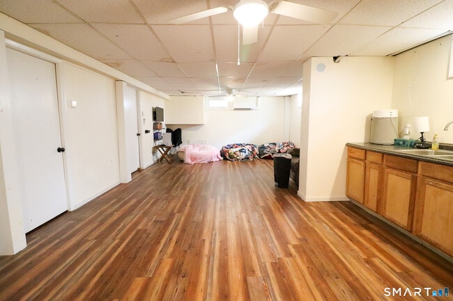 Building Photo - 63 Home Ave