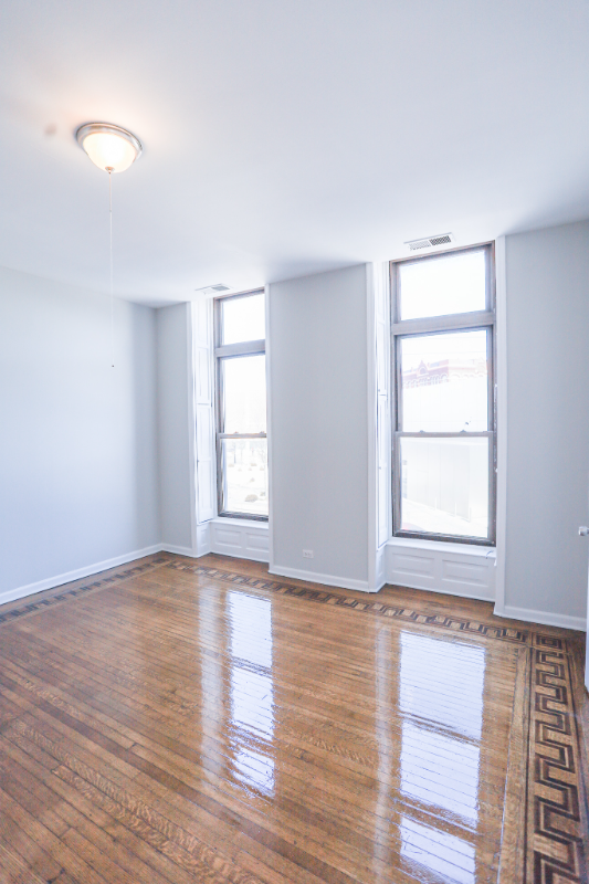 Building Photo - 1586 N Clybourn Ave