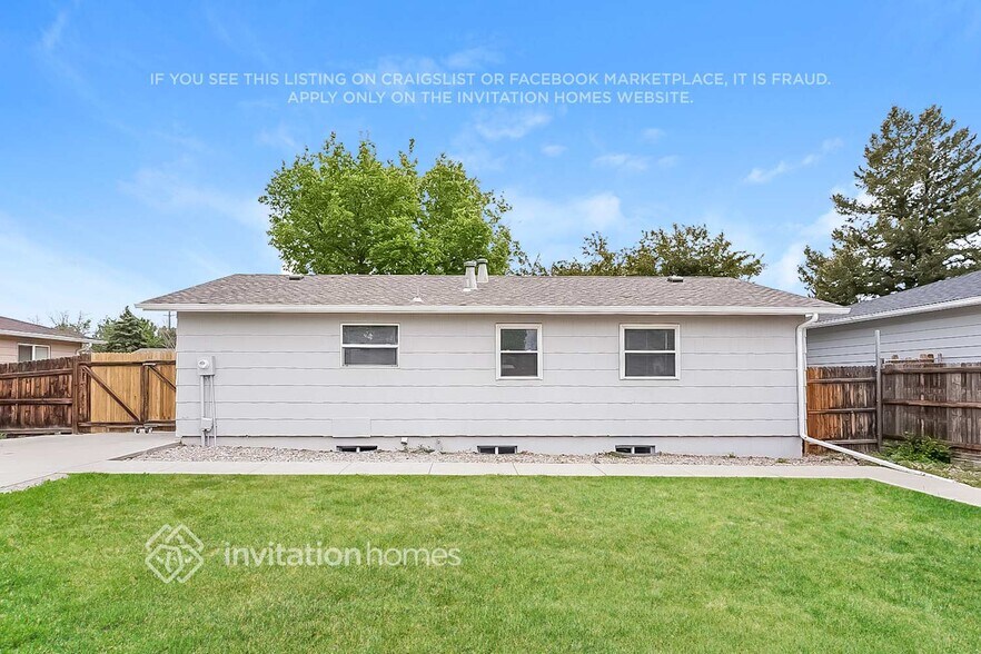 Building Photo - 5561 Xanadu St