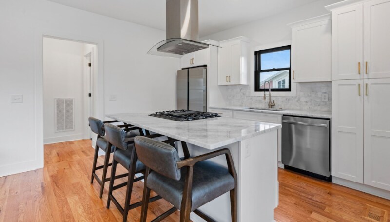 Building Photo - 1258 1st Ave S