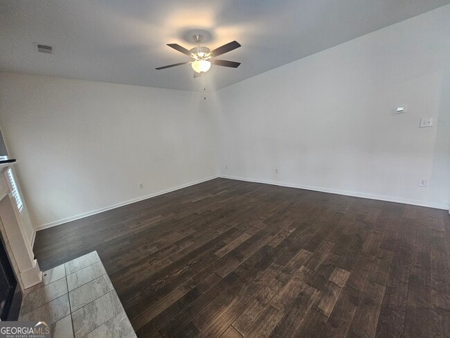 Building Photo - 16 Saint Georges Pl