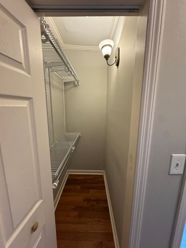 Building Photo - Charming 2 Bedroom 2 Bathroom House in Lawrenceville!