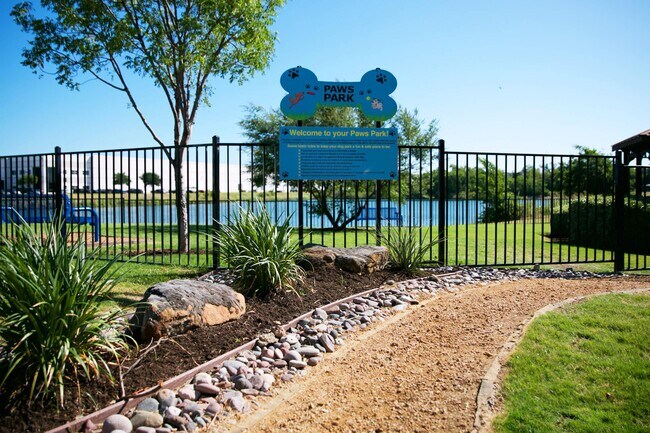 Lakepointe Residences - Lewisville, TX | Apartment Finder