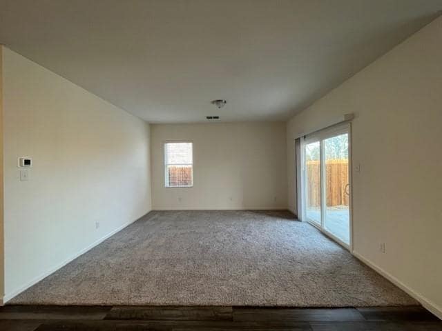 Building Photo - 2701 Silver Leaf Ln