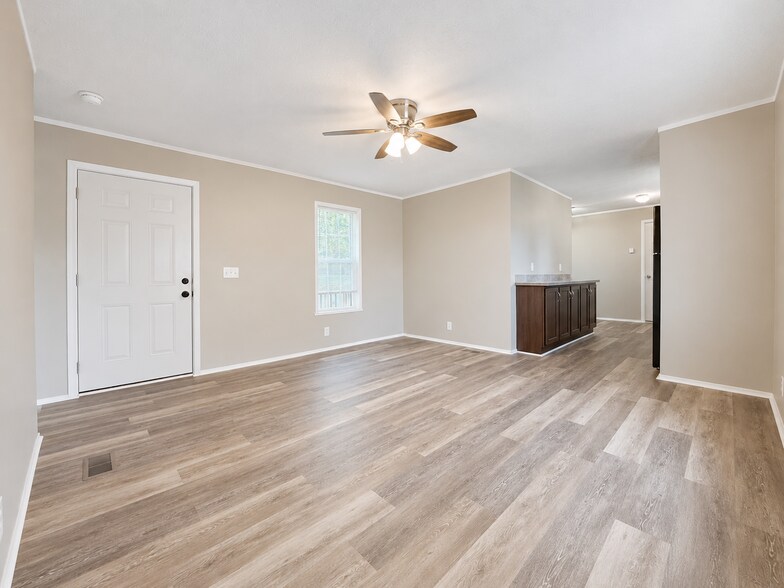 Building Photo - 11777 Cascade Cir