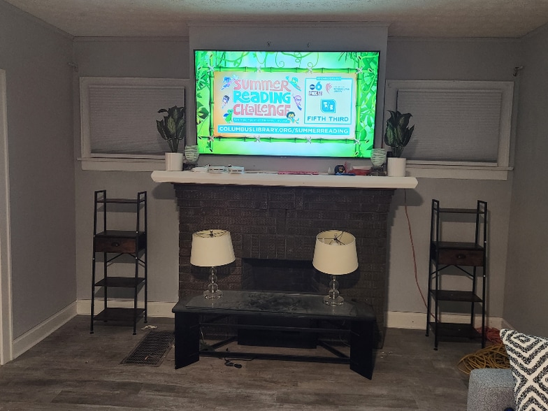 Building Photo - 966 S 18th St