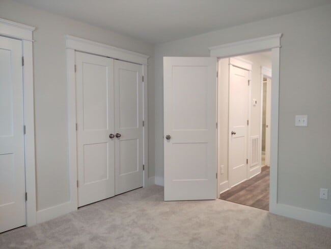 Building Photo - Beautiful Home located in the McKee Grove ...