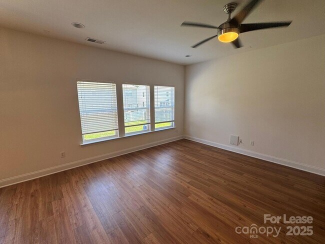 Building Photo - 6622 Latherton Ln
