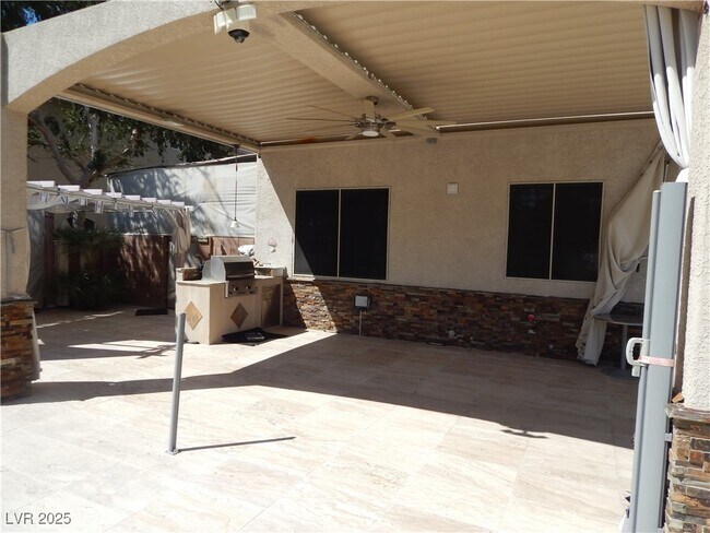 Building Photo - 2465 Bench Reef Pl