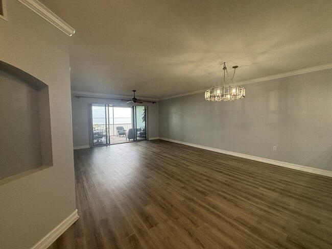 Building Photo - 87 Vivante Blvd