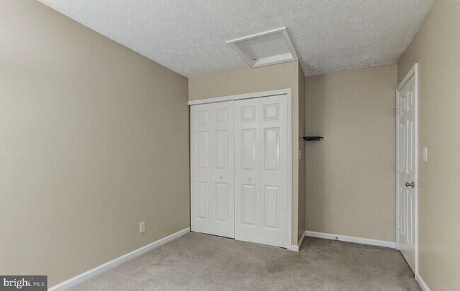 Building Photo - 307 Stafford Mews Ln