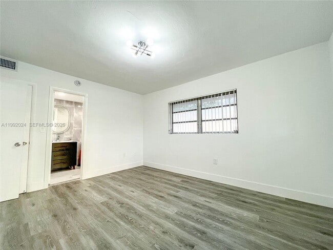 Building Photo - 2005 Sans Souci Blvd