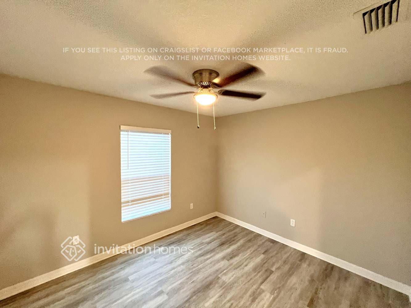 Building Photo - 2058 SW Quarry St