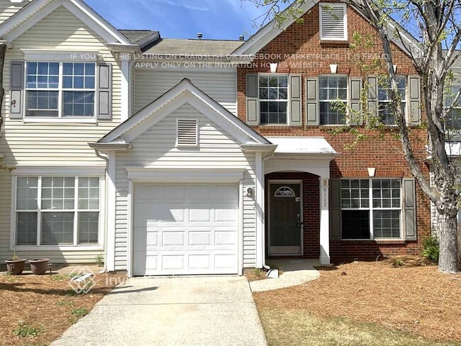 Building Photo - 9117 Lanigan St