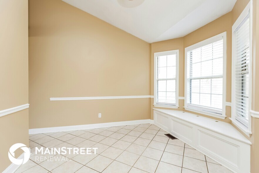 Building Photo - 5021 Trailwater Dr