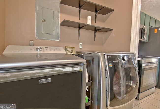 Building Photo - 15 Chestlehurst Way