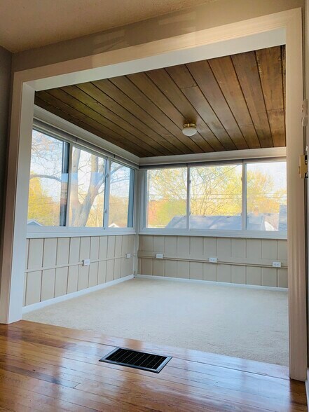 Building Photo - 2835 Edgewood Ave S