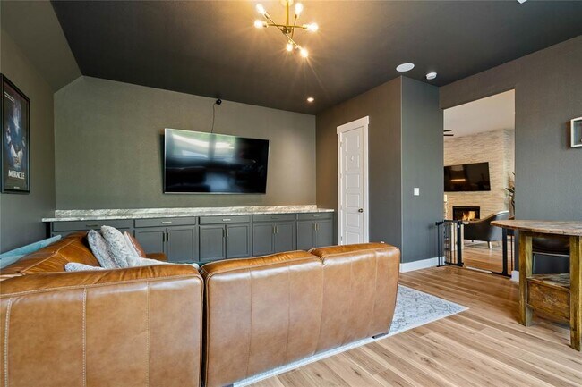 Building Photo - 2500 Yuma Trl