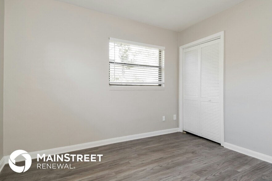 Building Photo - 7104 Pellias Rd