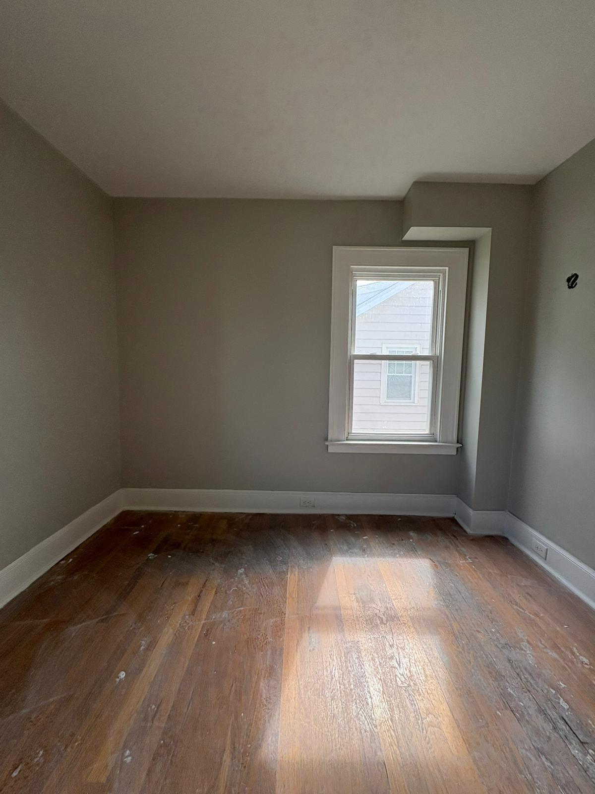 Building Photo - 75 2nd St