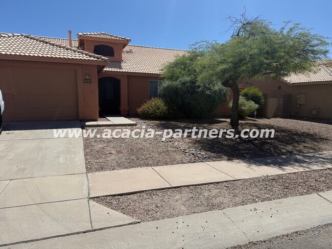 Building Photo - Four Bedroom in Rita Ranch