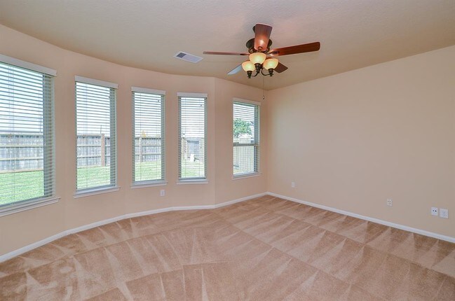 Building Photo - 21906 Cascade Hollow Ln