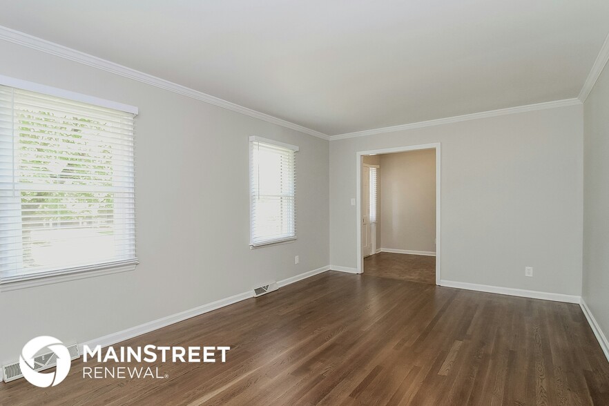 Building Photo - 999 Nottingham Rd