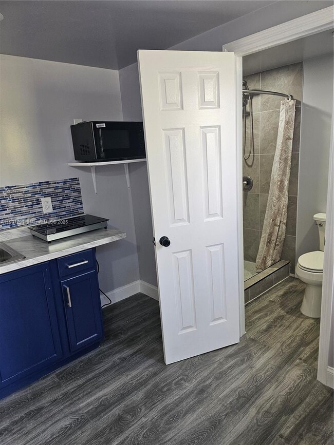 Building Photo - 7731 Indigo St