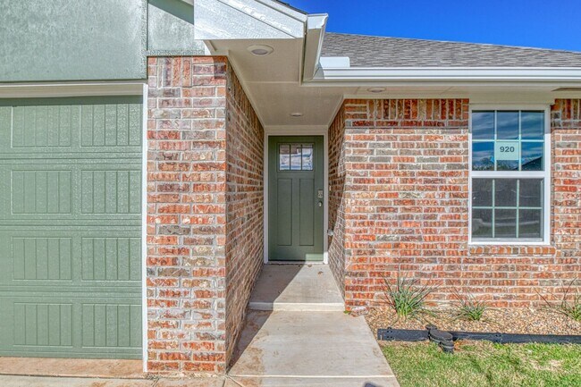 Building Photo - Brand New Construction! Lawn care provided!