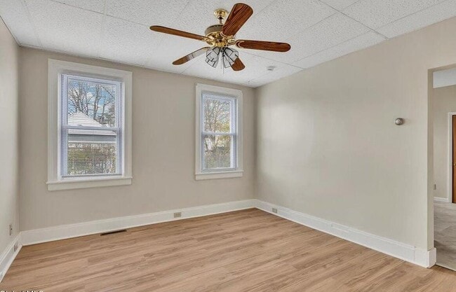 Building Photo - 39 111th St