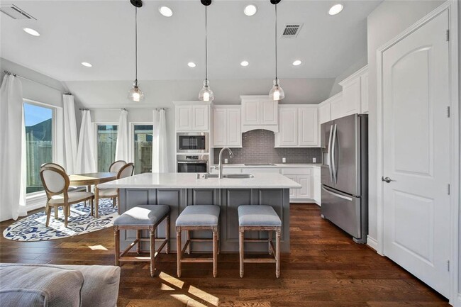 Building Photo - 4615 Primrose Valley Ln