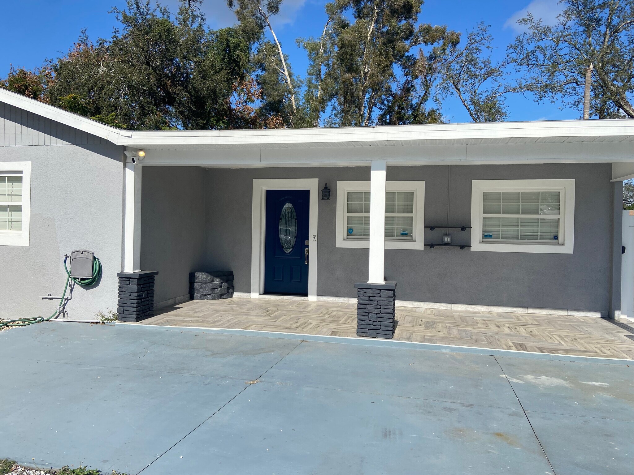 Building Photo - 314 E Althea Ave