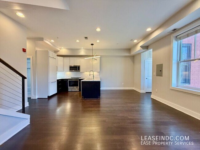 Building Photo - 907 N Street NW-#1B