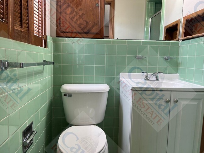 Building Photo - Spacious Home With Classic Charm