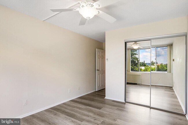 Building Photo - 11801 Rockville Pike