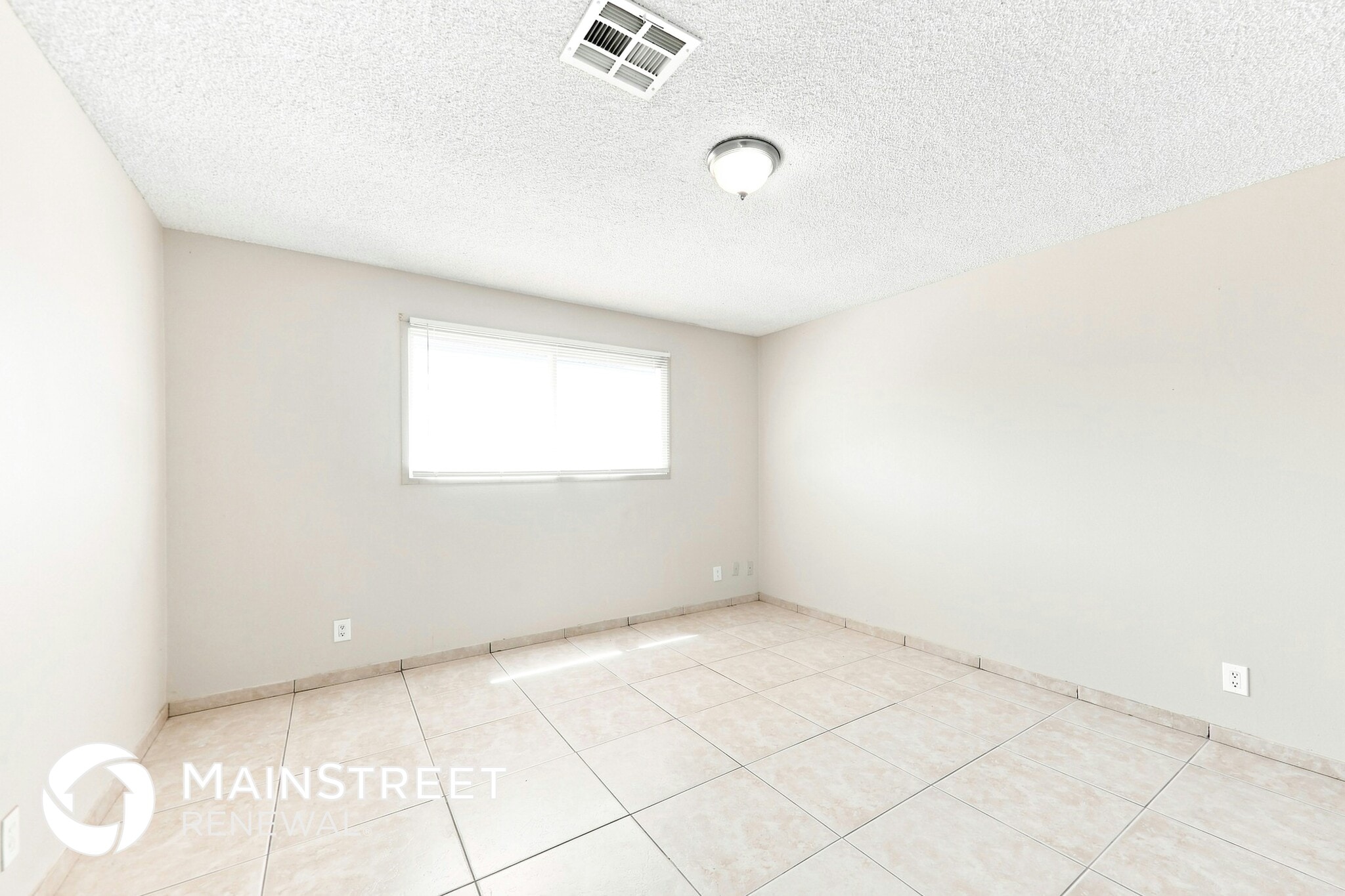 Building Photo - 6231 W Highland Ave