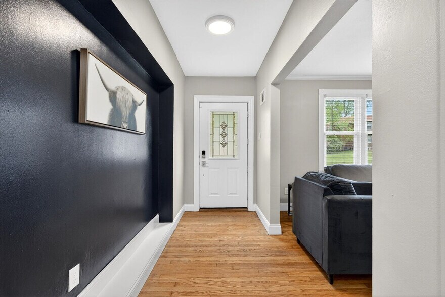 Building Photo - 1091 Purcell Ave