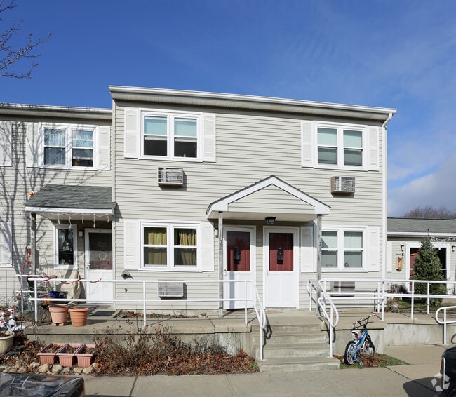 Building Photo - Whalebone Village