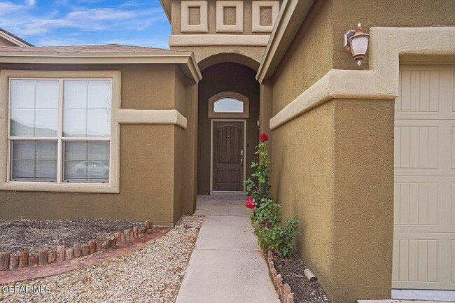 Building Photo - 14344 Alma Point Dr