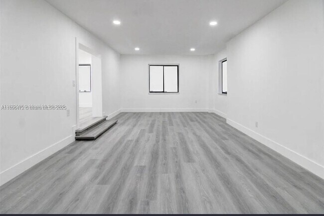 Building Photo - 13885 NW 5th Ave