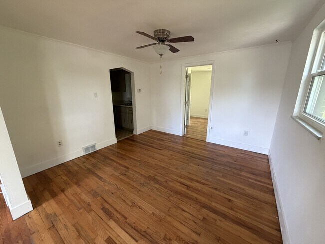 Building Photo - Price drop!  4 bedroom home now Available for Rent in Peters!