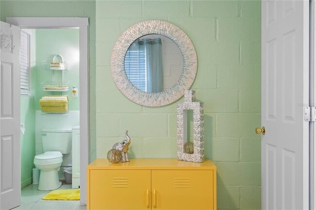 Building Photo - 1305 S 26th St