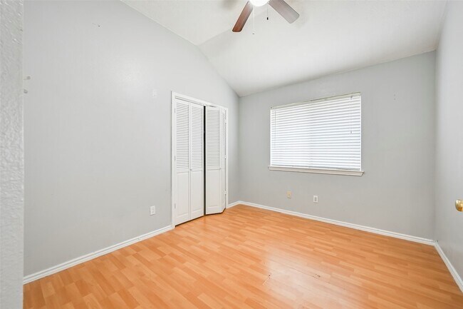 Building Photo - 700 N Emma Dr