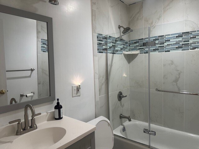 Building Photo - 6 Seville Way