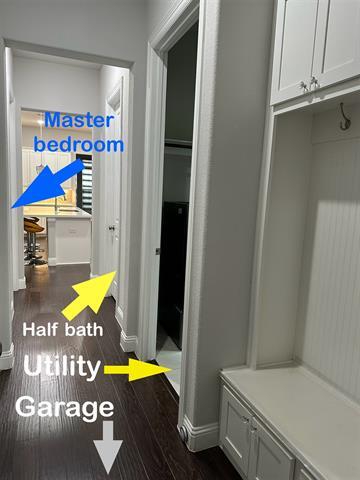 Building Photo - 3567 Sevilla Dr