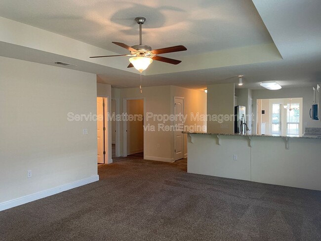 Building Photo - 4170 Roosevelt Way