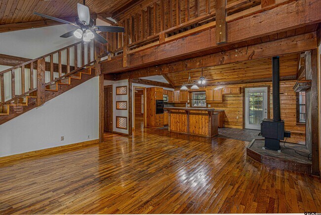 Building Photo - 18737 Saddleback Ln